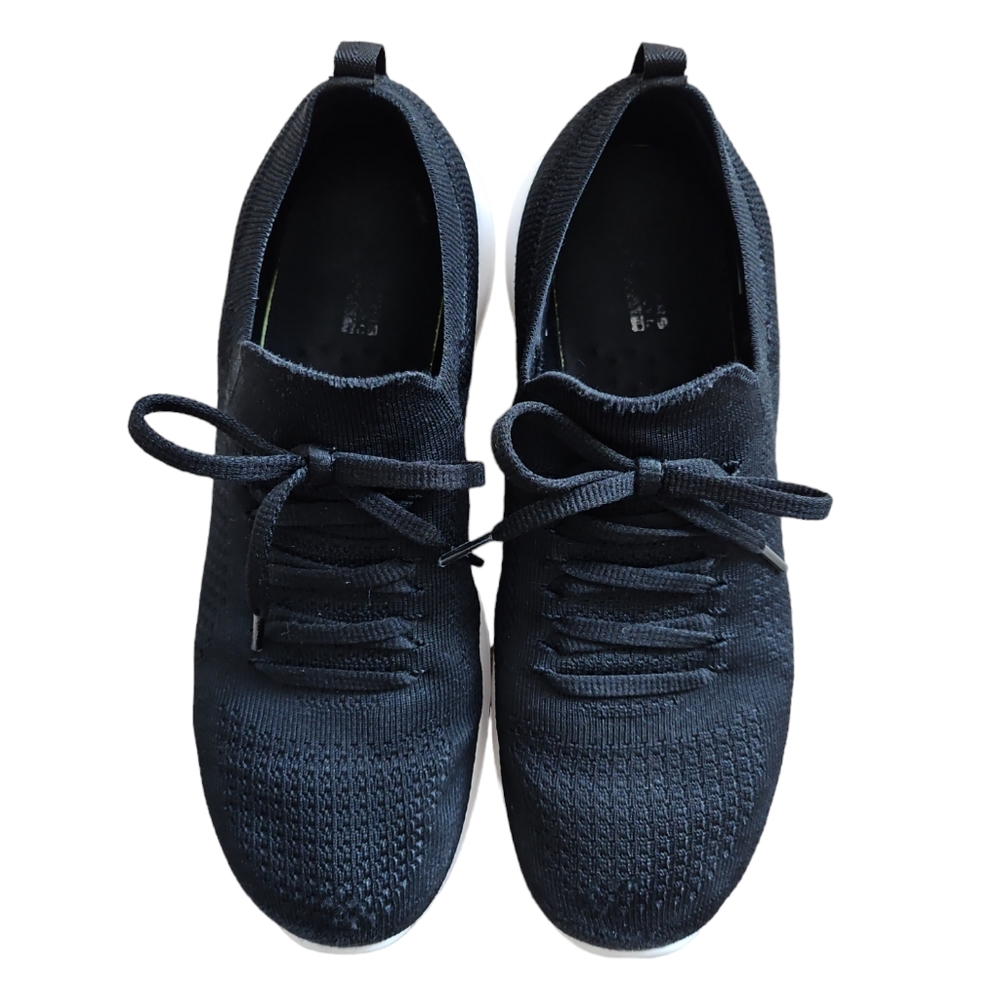 Skechers • Gen 5 Stretch Fit Sneakers